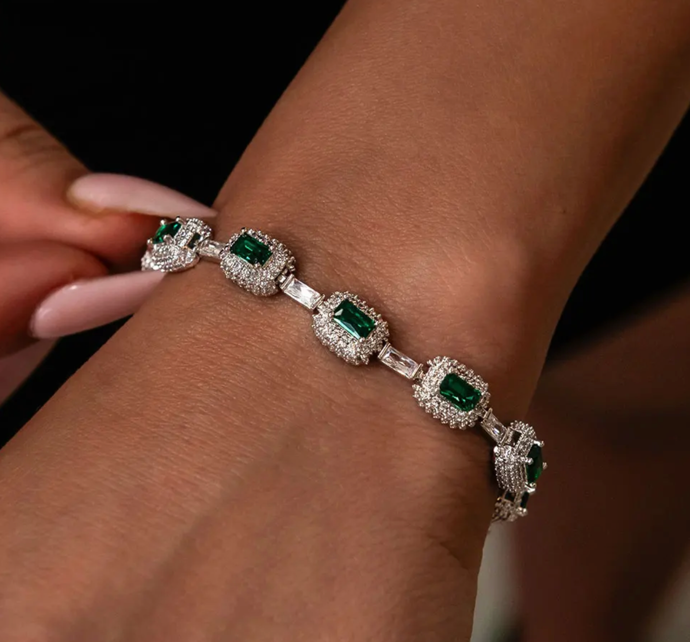 Elegant Green Crystal Tennis Necklace